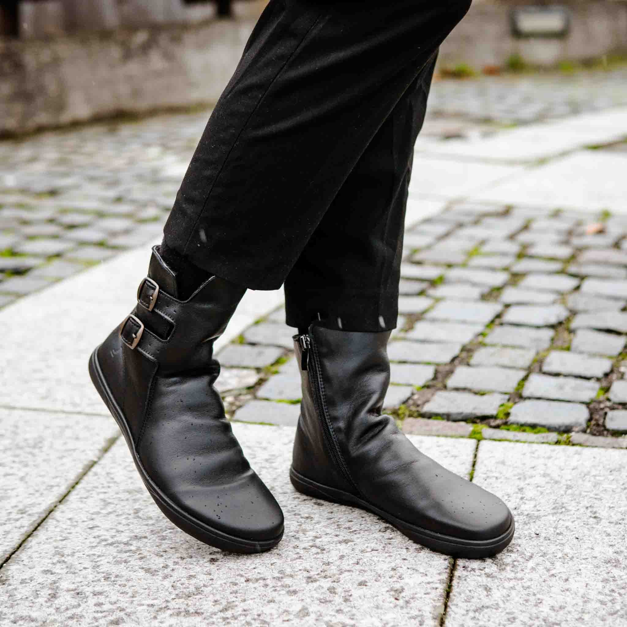 Barefoot Buckle Black