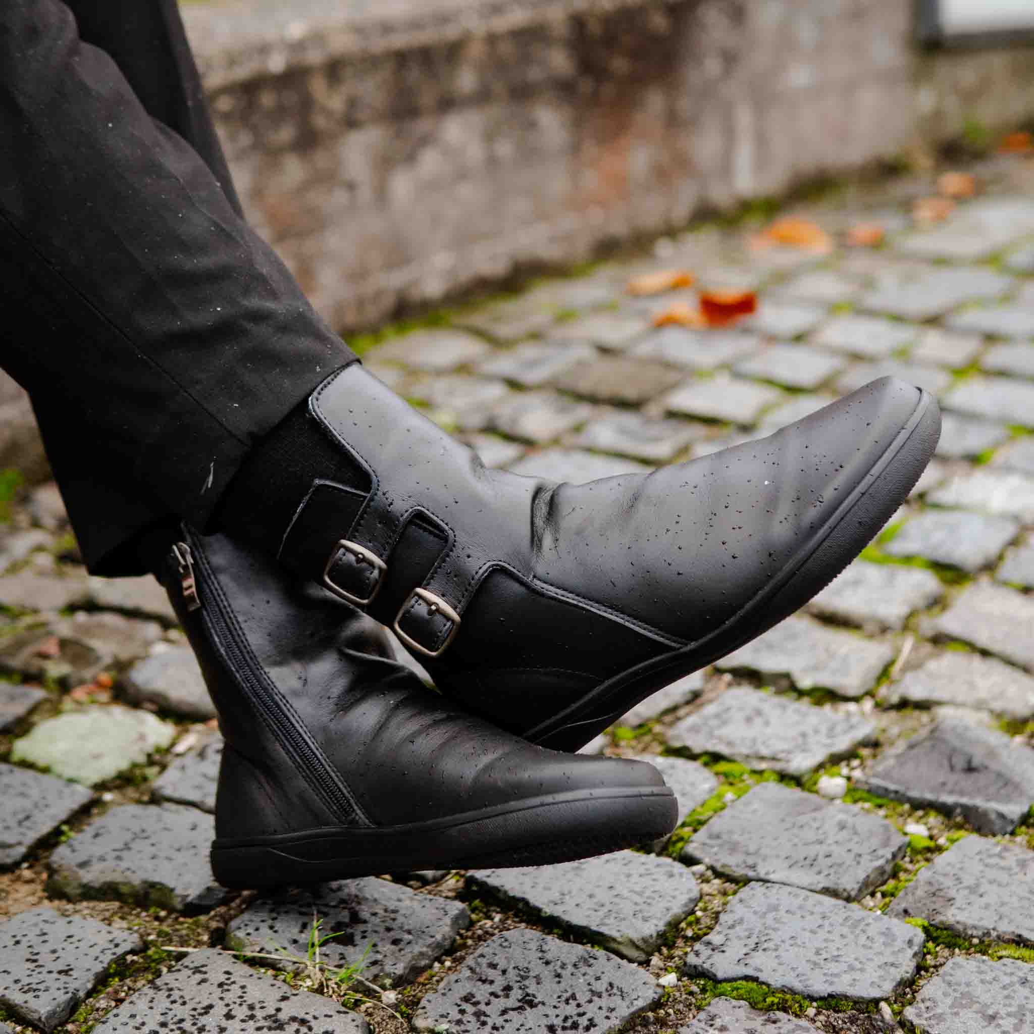 Barefoot Buckle Black