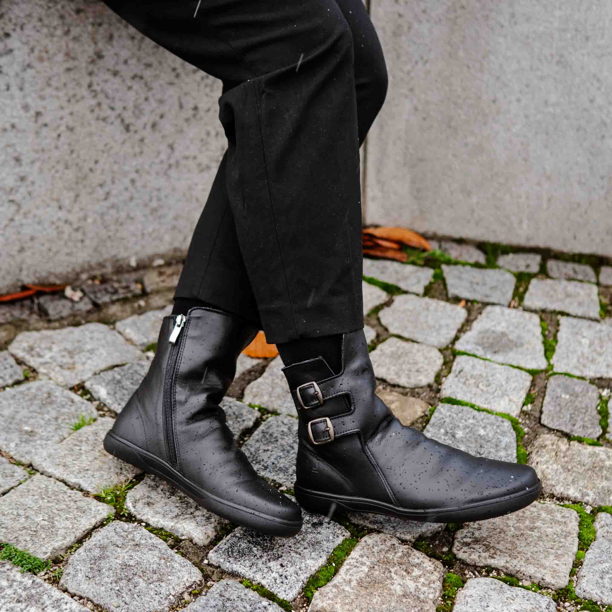 Barefoot Buckle Black