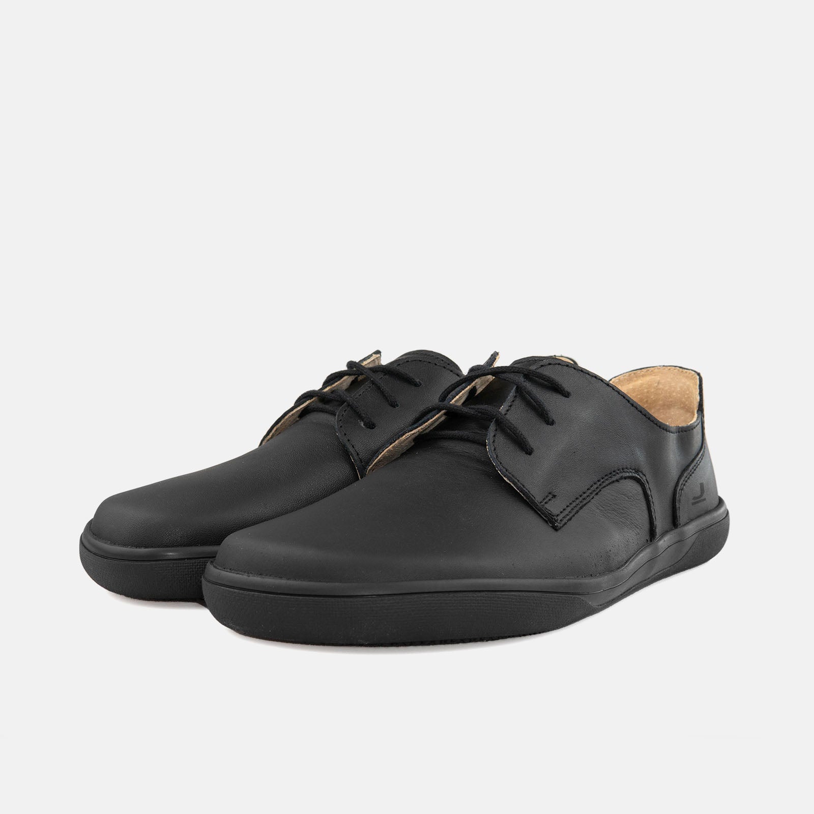 Barefoot Ada All Black