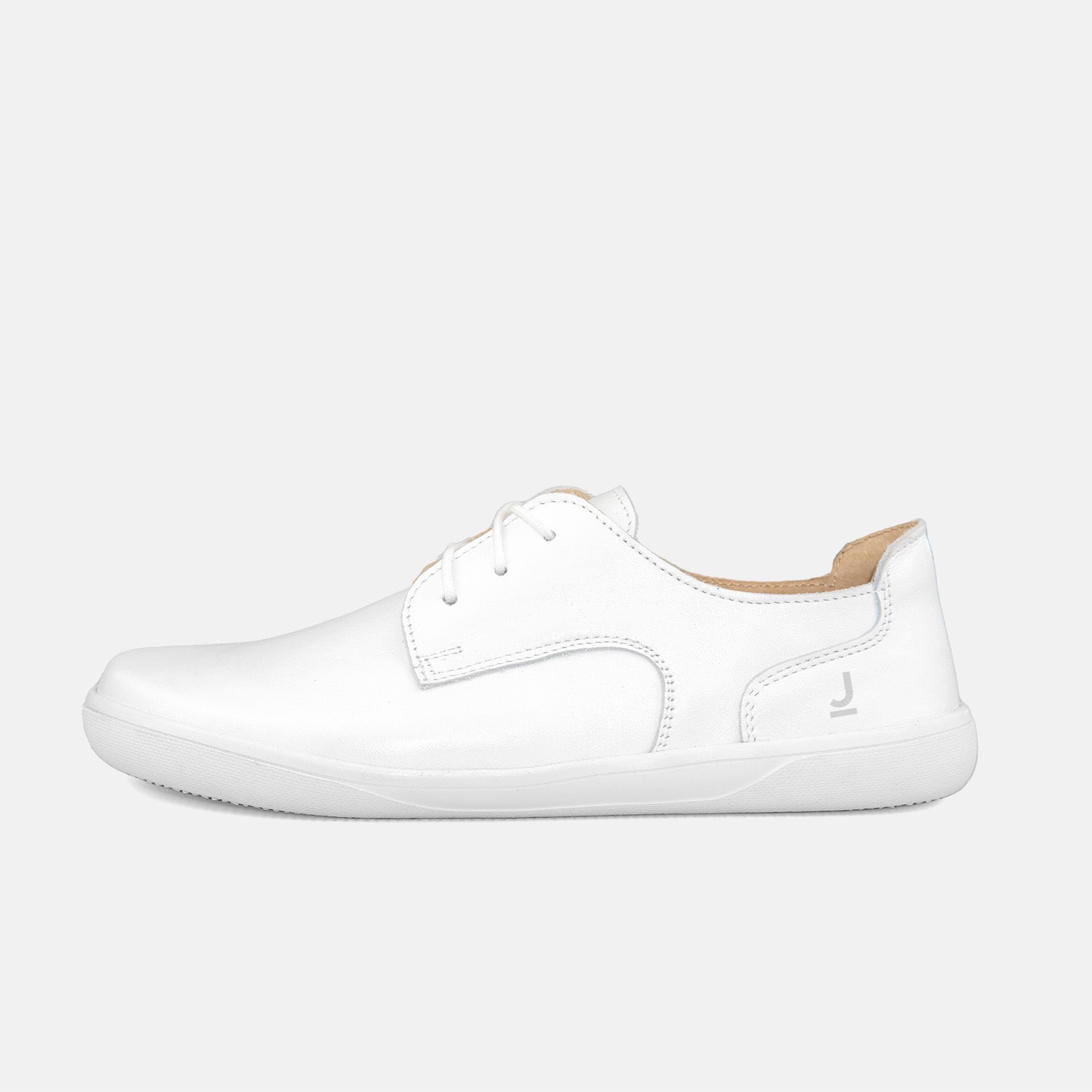 Ada White's Barefoot