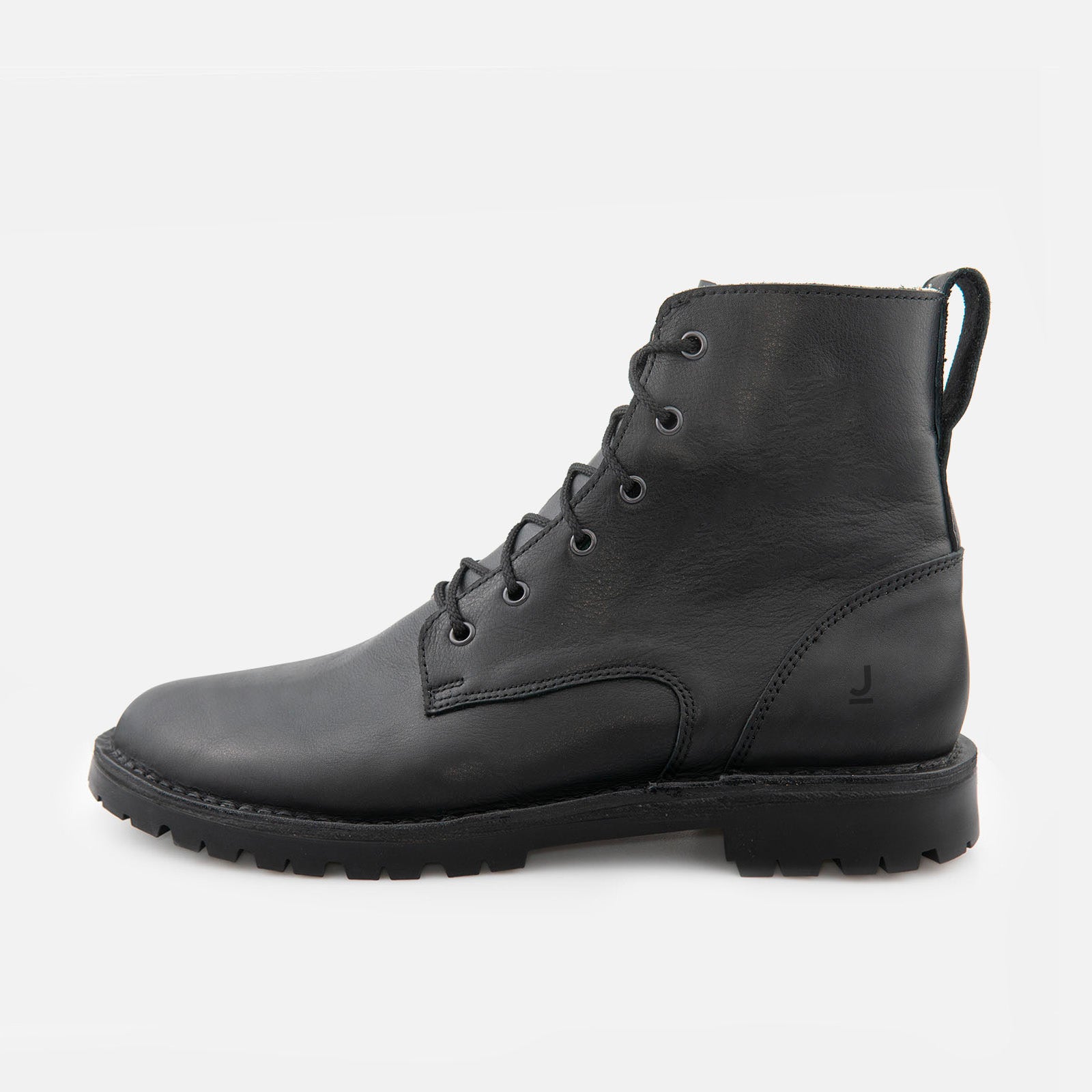 Derby High Farm Black