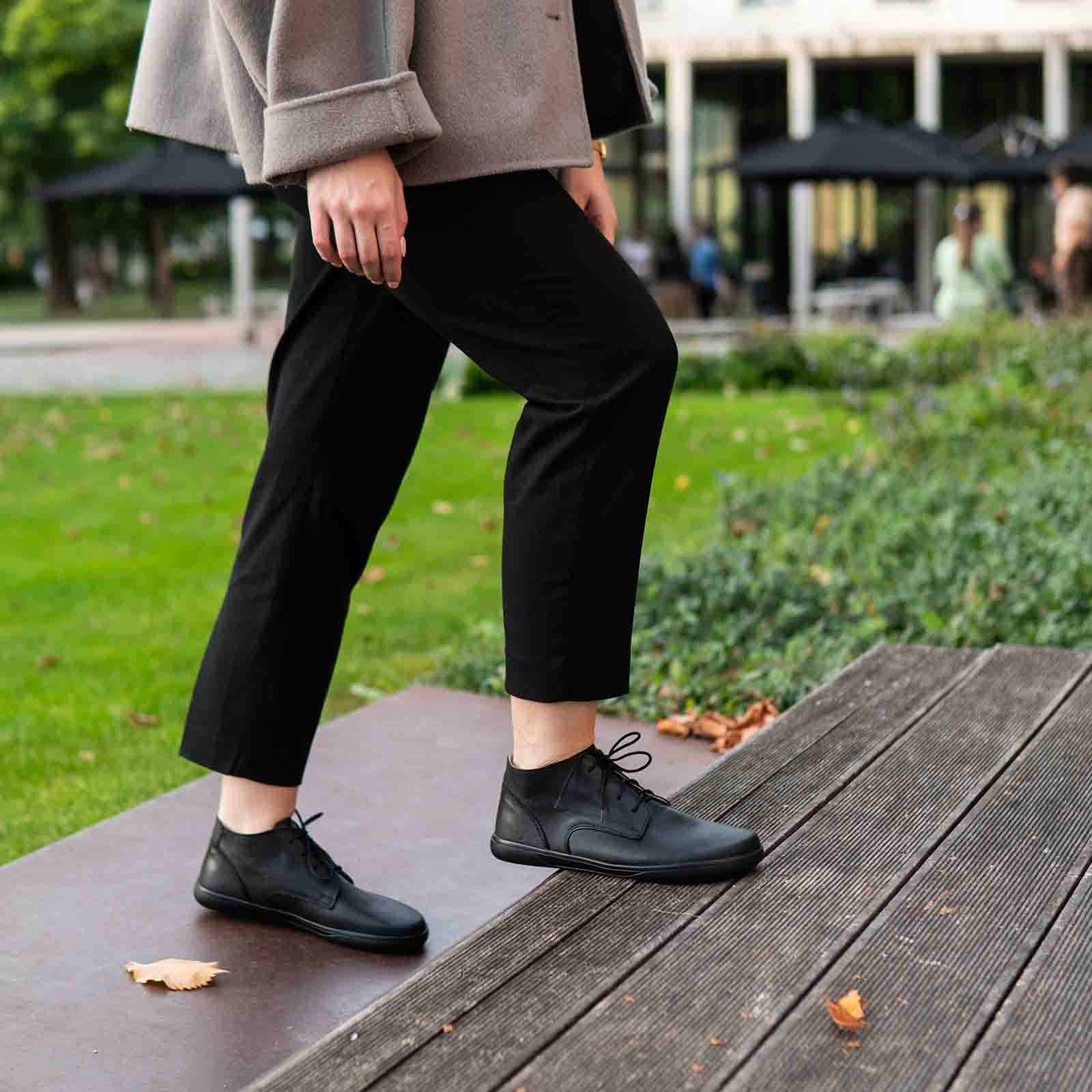 Barefoot Derby Mid Black