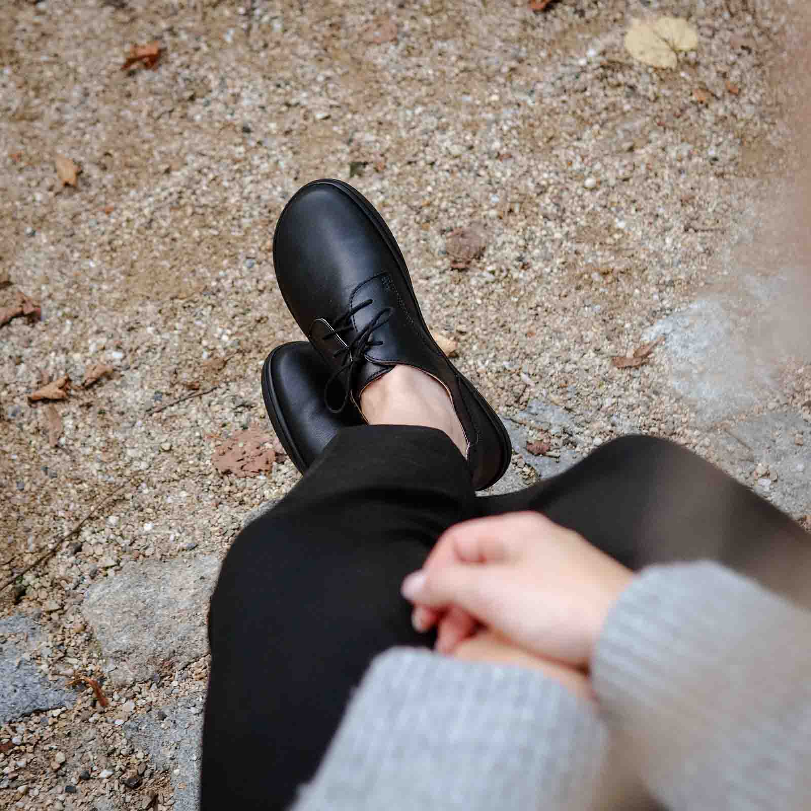 Barefoot Ada All Black